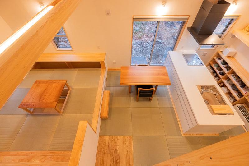 栃木県那須町 | 畳楽庵　那須の森に佇む、建築家の別荘