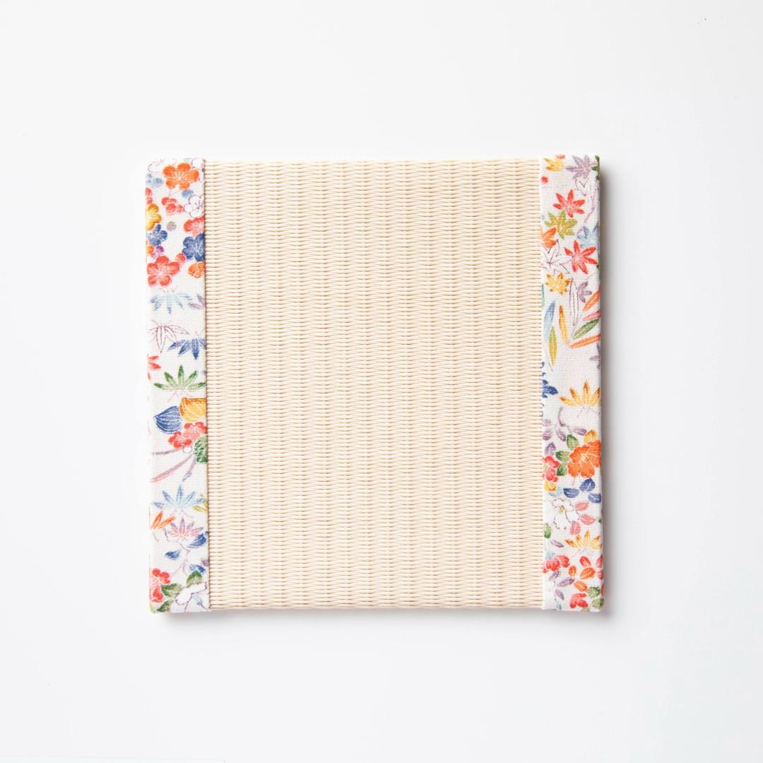 C061 - Tatami Coaster Kaga Yuzen (White)