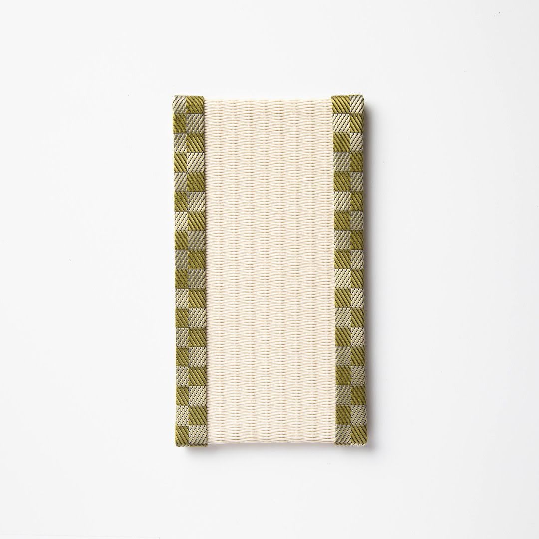 PP015 - スマートフォン置き　市松（金）