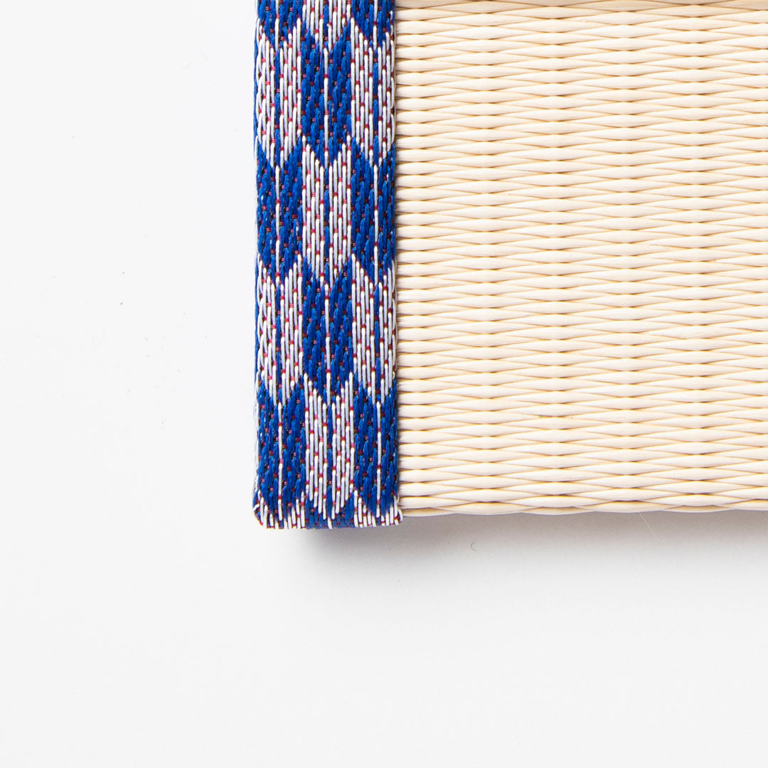 PP052 - スマートフォン置き　矢羽根