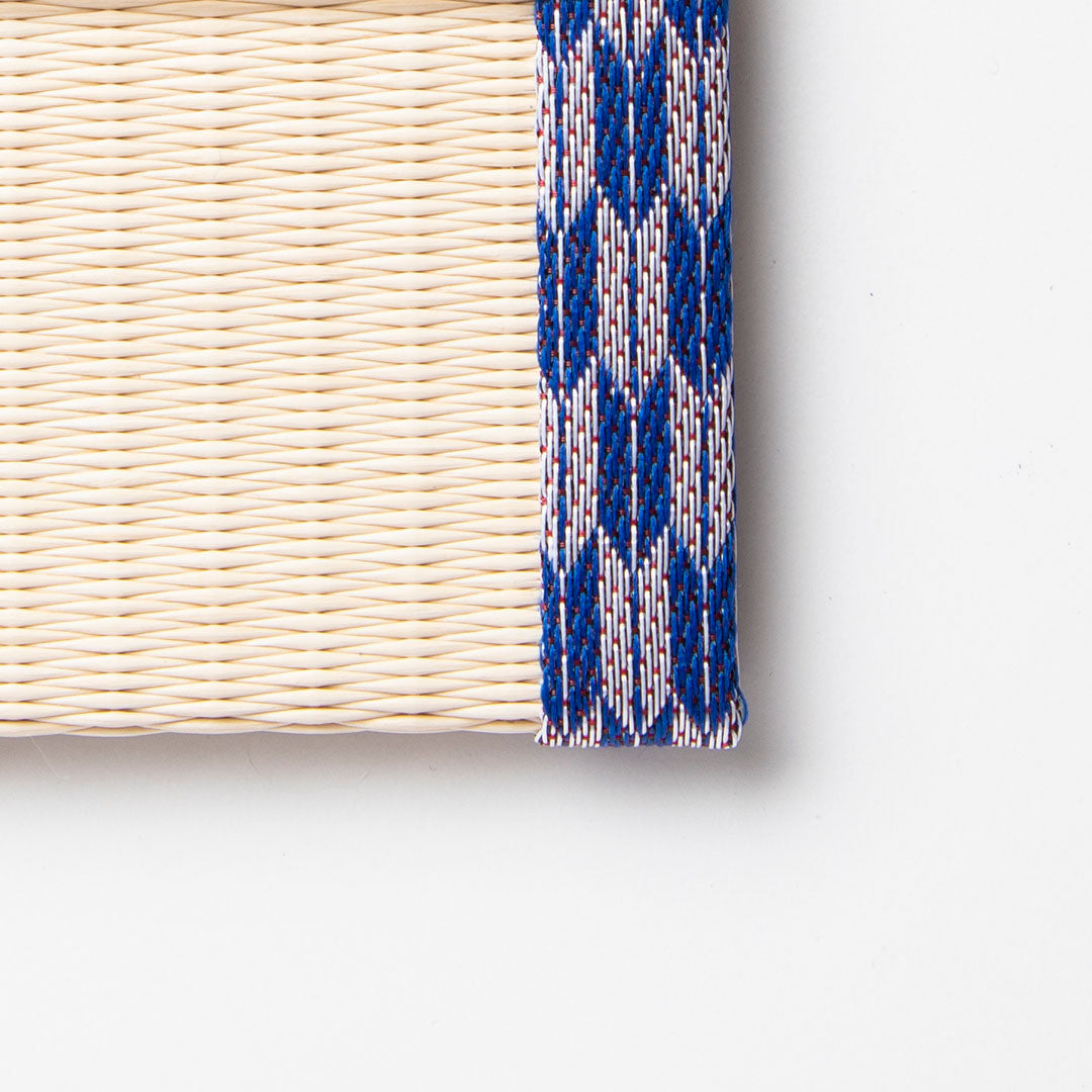 PP052 - スマートフォン置き　矢羽根