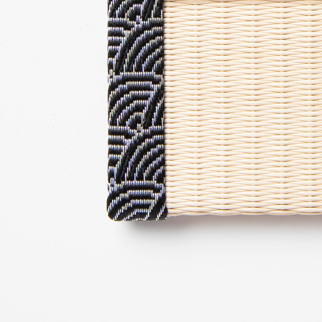 PP053 - Support pour smartphone, motif Seigaiha (noir)