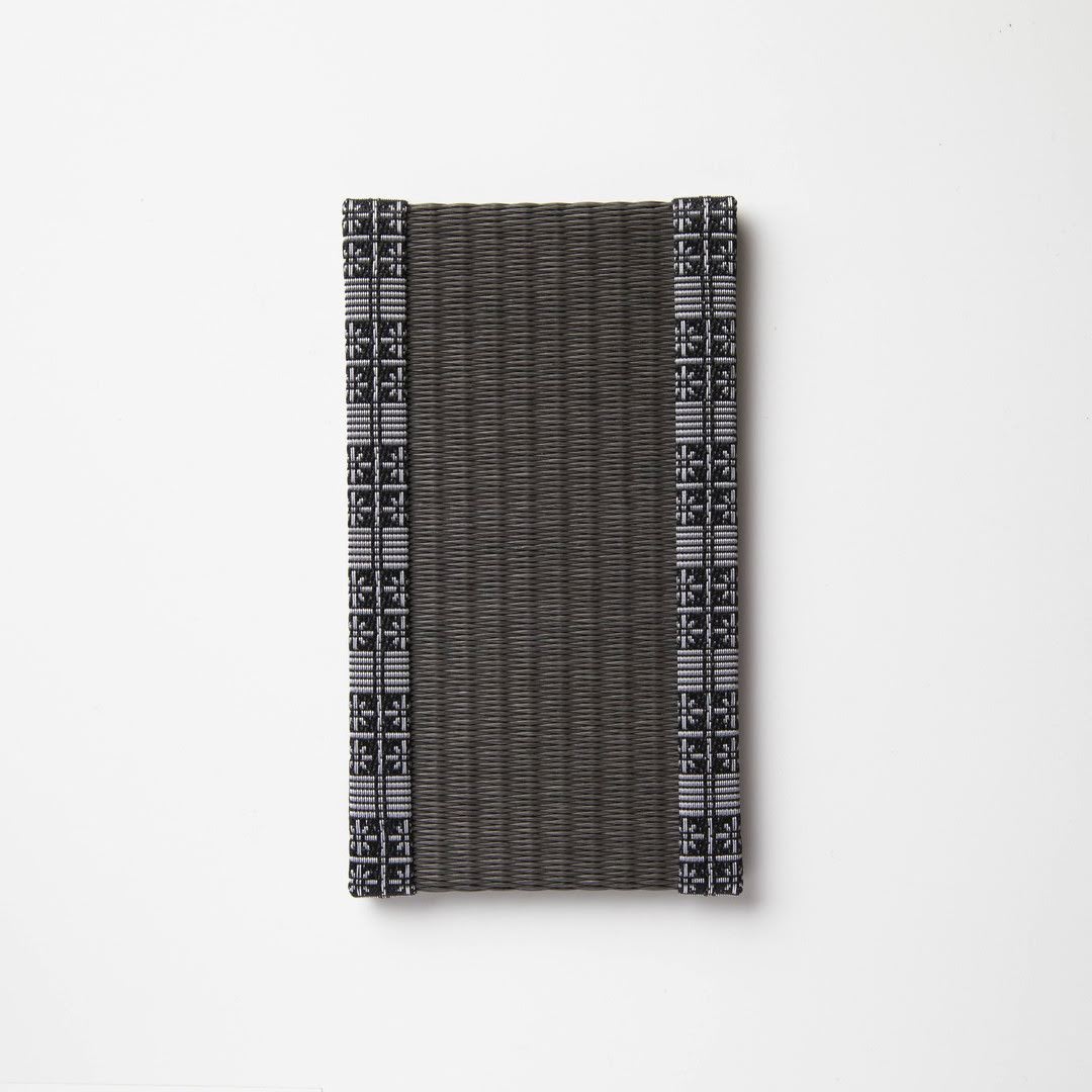 PP103 - スマートフォン置き　チャコール（格子）