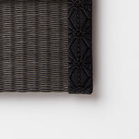 PP104 - Smartphone Stand, Charcoal (Hemp Leaf Pattern)